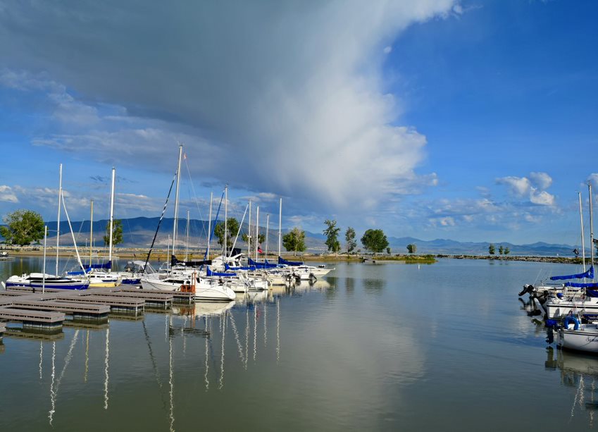 UPDATED: Small plane crashes into Utah Lake on approach to Provo airport; Victim identified | News, sports, jobs